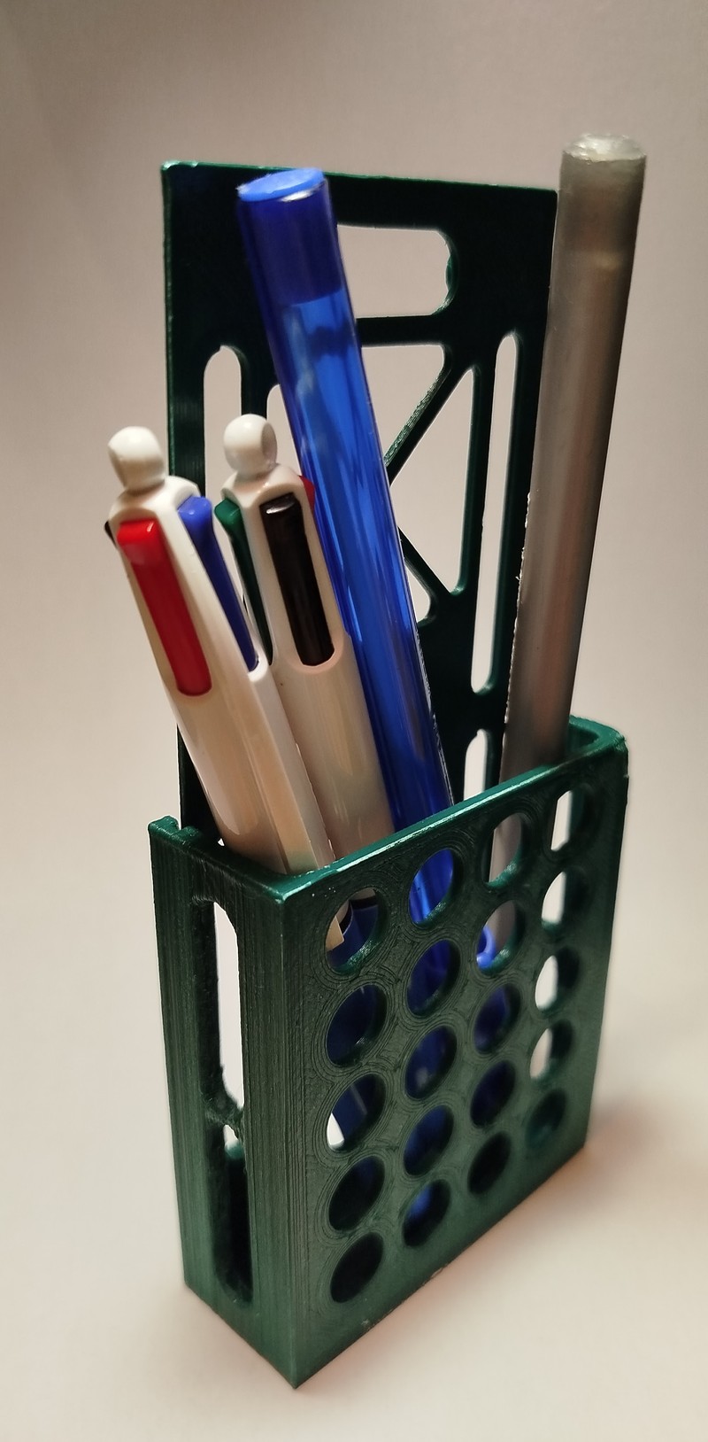 magnet box for pens onto fridge