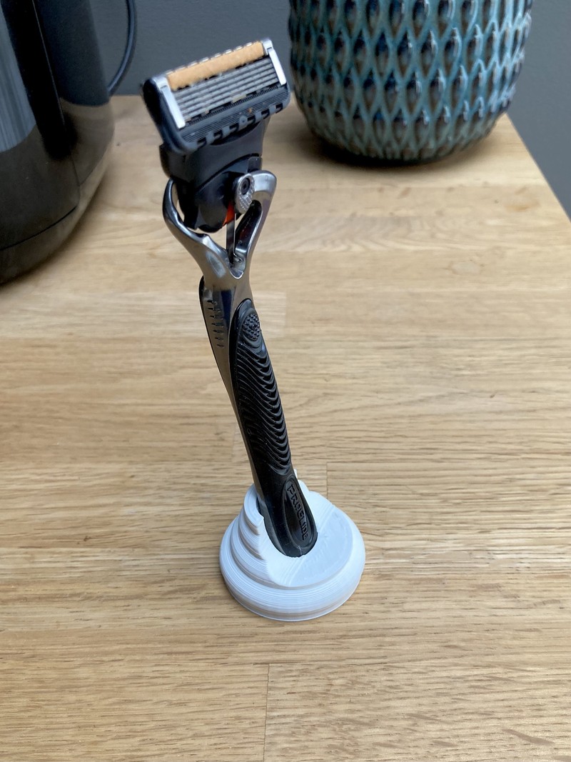 Gilette Proglide stand